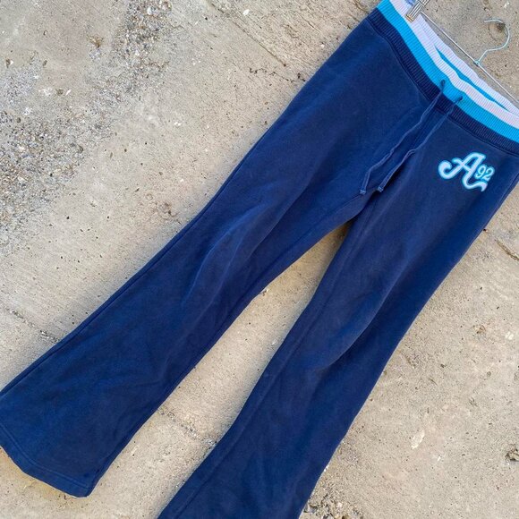 𝓈ℴ𝓁𝒹 @ 𝓉𝒽ℯ 𝓂𝒶𝓇𝓀ℯ𝓉 ♥︎ vintage Abercrombie & Fitch flare sweatpants - Picture 5 of 8